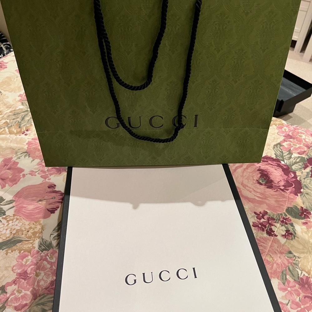 GUCCI Box And Paper Bag